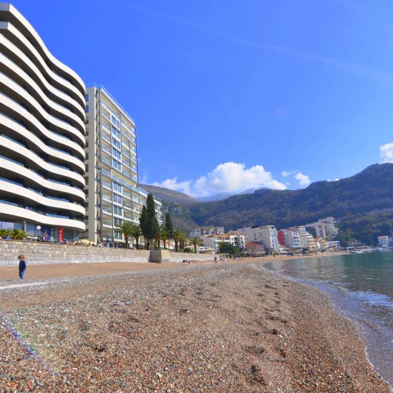 Azure Superior Luxury Room - By the Beach - Superior Dvokrevetna Soba sa Bračnim Krevetom - 1