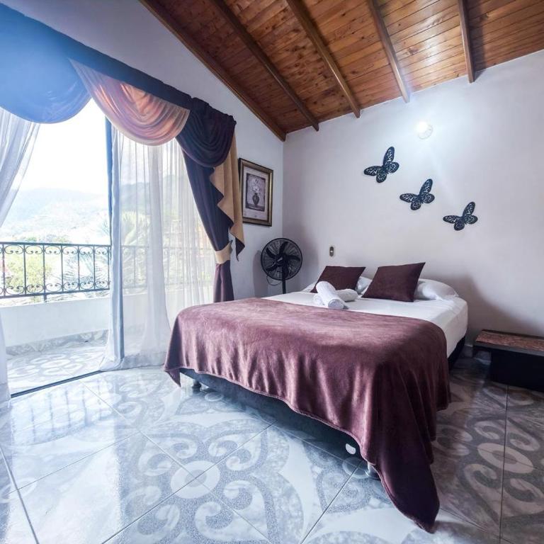 Refugio Casa Acogedora cerca del Tranvía de Ayacucho - Apartment - 36