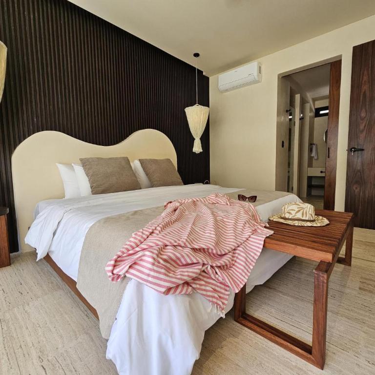 Loch Tulum by The Spot Rentals - One-Bedroom Apartment with Terrace - 5