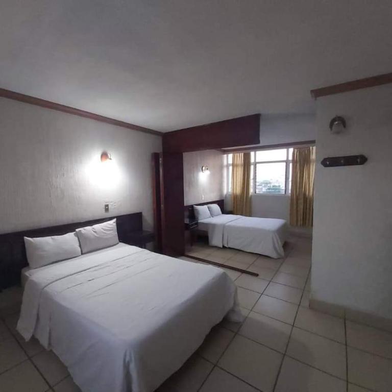 Hotel Estación Guadalajara - Twin Room - 1
