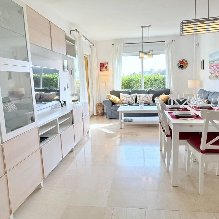 Garden Apt with Sea Views & Pool - Apartamento de 2 dormitorios - 15