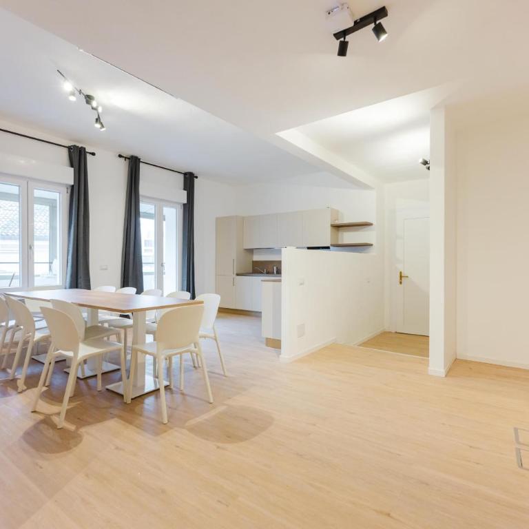 Accogliente Stanza 1 con bagno privato Stazione - Camera Matrimoniale Deluxe con Vasca - 17