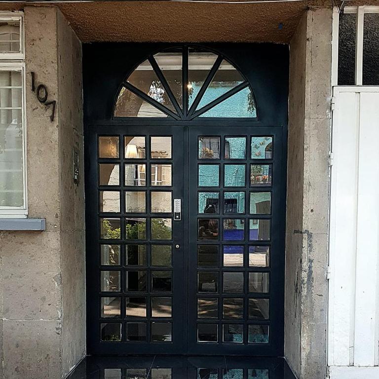 Morada Luna Condesa - Double Room with Balcony - 11
