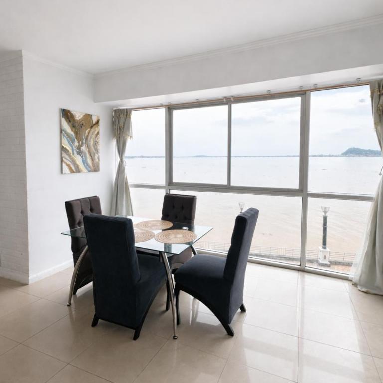 Suite moderna en Guayaquil con vista al río, excelente ubicación - Suite with River View - 14