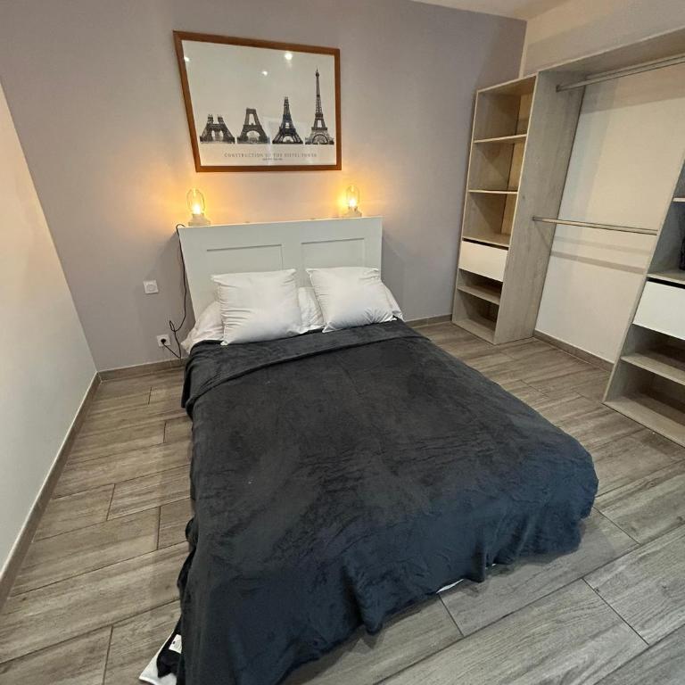Maison de bord de mer attenante à la plage - Villa - Côté Plage - 28