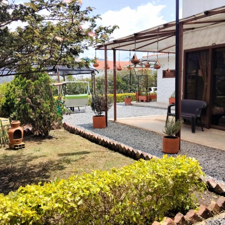 Posada Tierra Viva - Habitación Familiar Estándar - 1