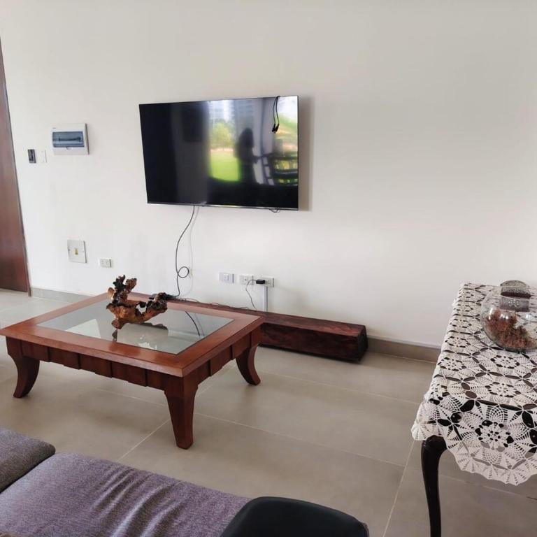 Resort familiar con playa artificial y lujo total - One-Bedroom House - 18