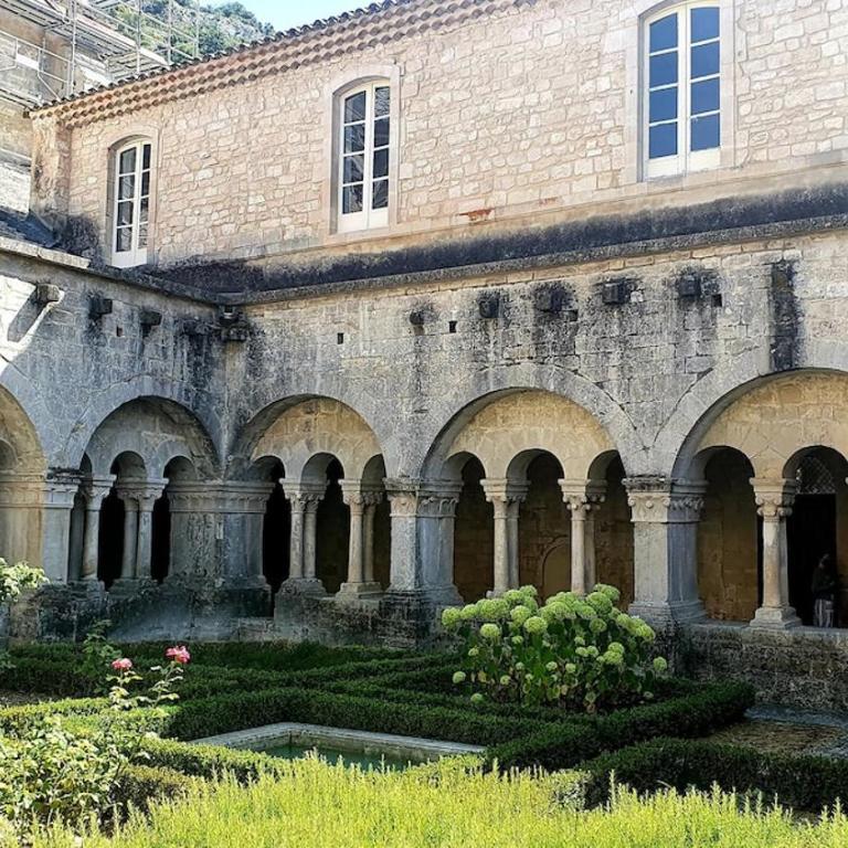Charmant bastidon climatisé terrasse et jardin dans domaine naturiste Mont Ventoux - Maison 2 Chambres - 25