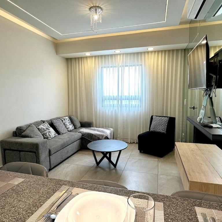 Moderno y amplio departamento en Monterrey - Two-Bedroom Apartment - 2