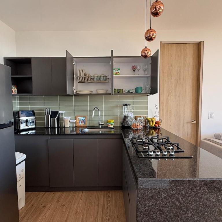 Modern Apartment With Espectacular Panoramic Views - Two-Bedroom Apartment - 10