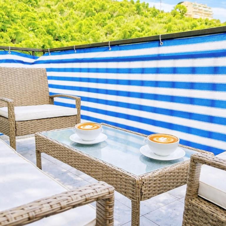 Penthouse - Balcony - Private Beach - Pool - Apartamento de 2 dormitorios - 1