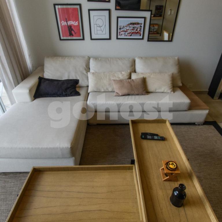 Chic apartment 600 m from Shopping del Sol - Apartment - 4