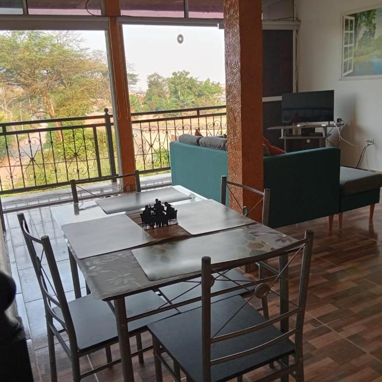 Aptos luminoso y cómodos en barrio tranquilo y un poco rural - Two-Bedroom Apartment with Terrace - 30