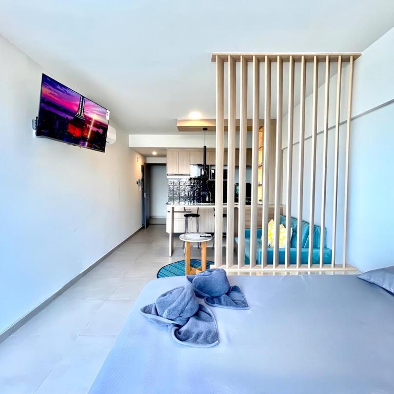 Studio con amplio balcon en Equipetrol - One-Bedroom Apartment - 3