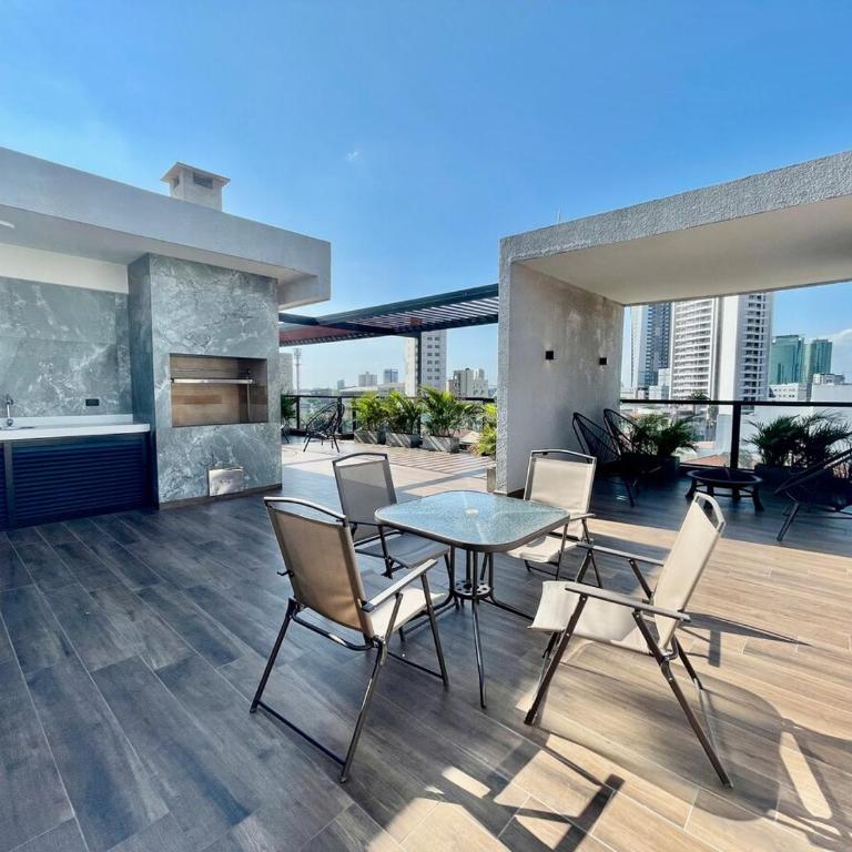 Studio con amplio balcon en Equipetrol - One-Bedroom Apartment - 14