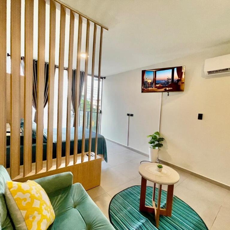 Studio con amplio balcon en Equipetrol - One-Bedroom Apartment - 40