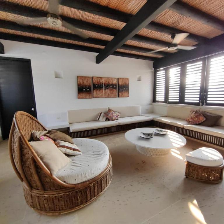 Two houses with two pools in El Peñon - Casa de 8 dormitorios - 1