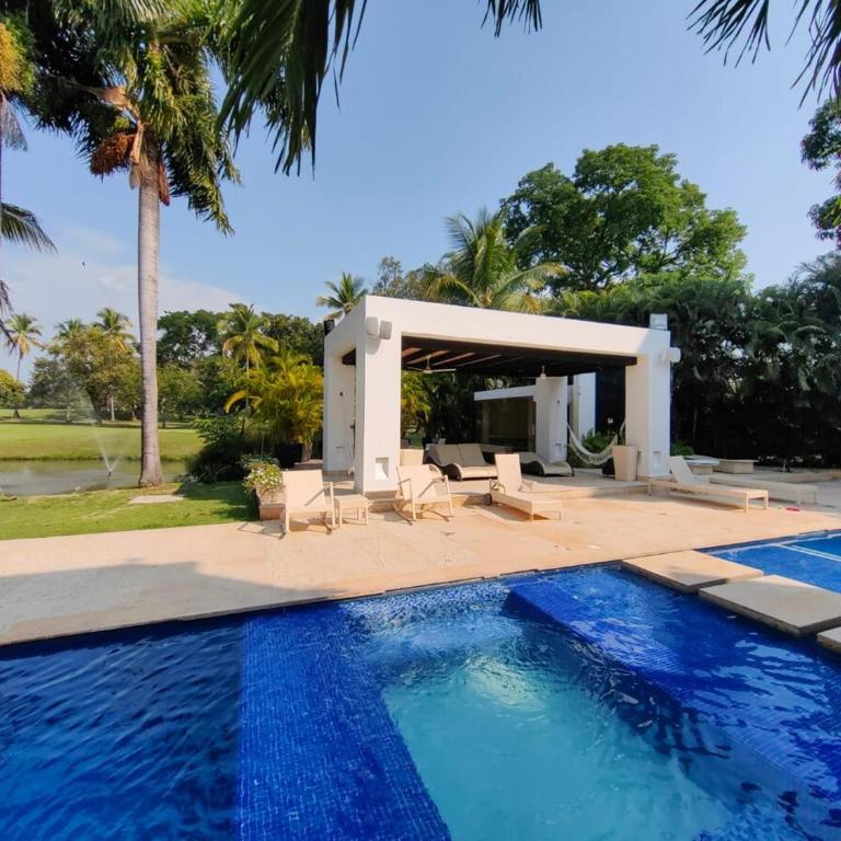 Two houses with two pools in El Peñon - Casa de 8 dormitorios - 11
