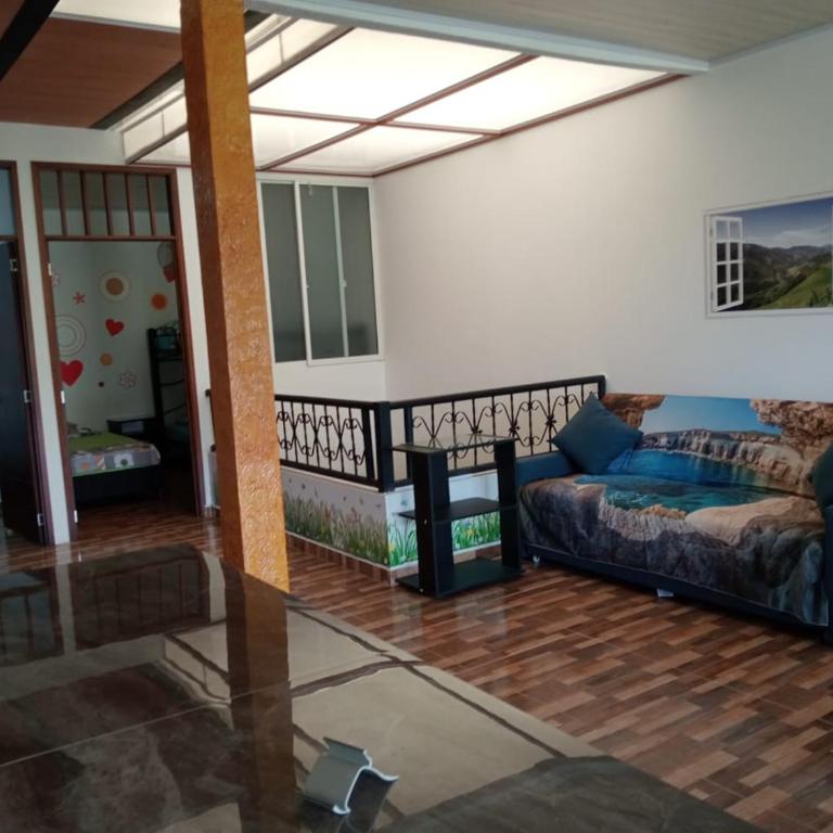 Aptos luminoso y cómodos en barrio tranquilo y un poco rural - Two-Bedroom Apartment with Terrace - 12