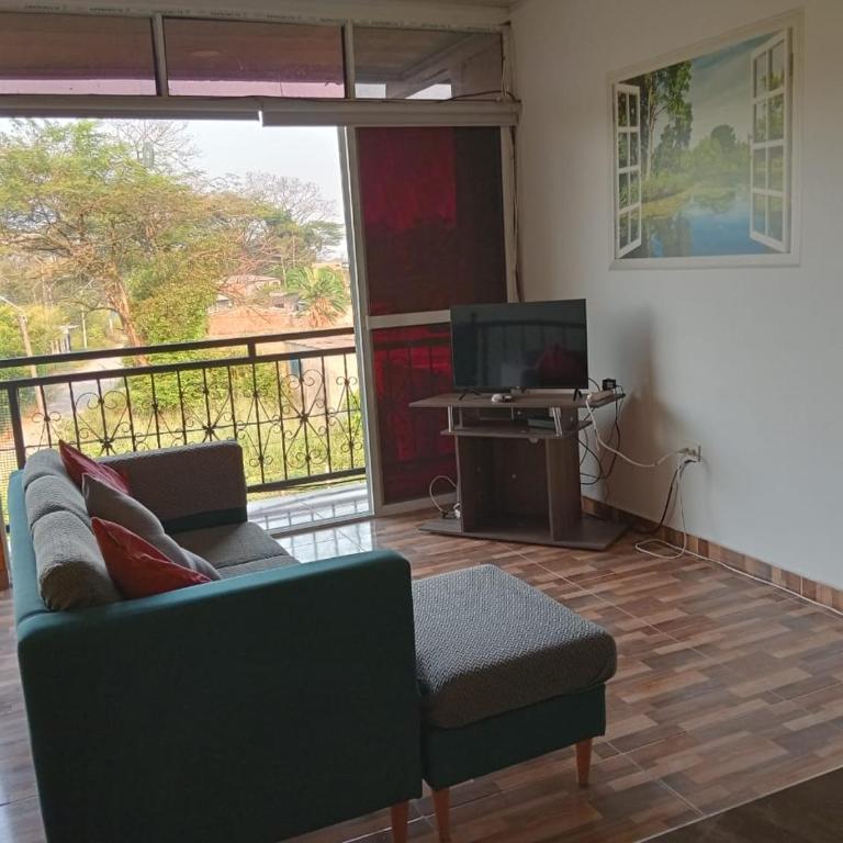 Aptos luminoso y cómodos en barrio tranquilo y un poco rural - Two-Bedroom Apartment with Terrace - 13