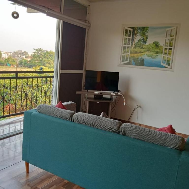 Aptos luminoso y cómodos en barrio tranquilo y un poco rural - Two-Bedroom Apartment with Terrace - 25
