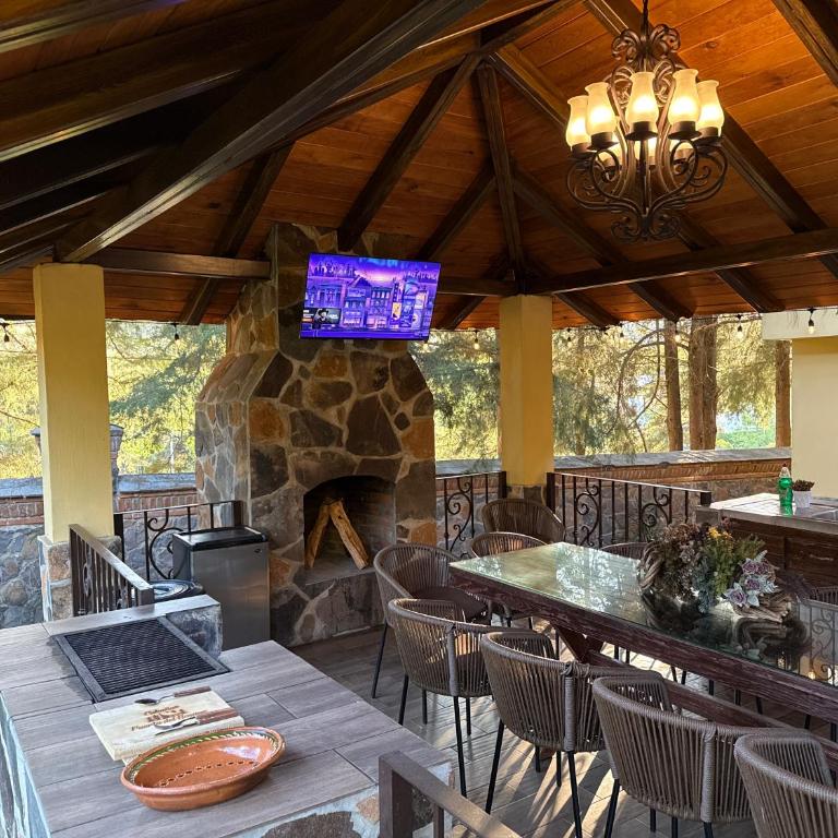 Hermosa cabaña con terraza para disfrutar Cabañas puerta del bosque Mazamitla - Casa de 4 dormitorios - 10