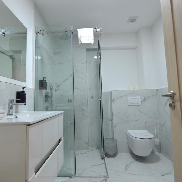 Azure Breeze Suites B - One-Bedroom Apartment - 15