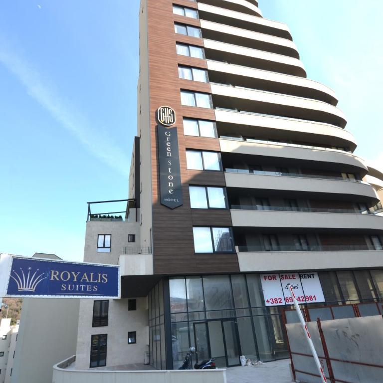 Azure Breeze Suites B - One-Bedroom Apartment - 17