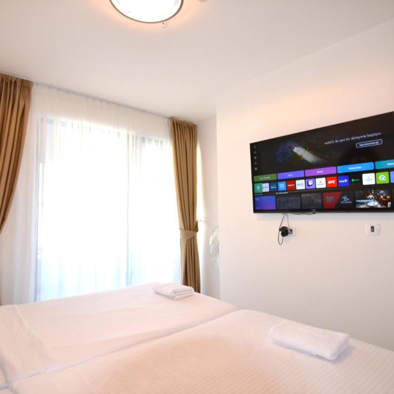 Azure Breeze Suites B - One-Bedroom Apartment - 9