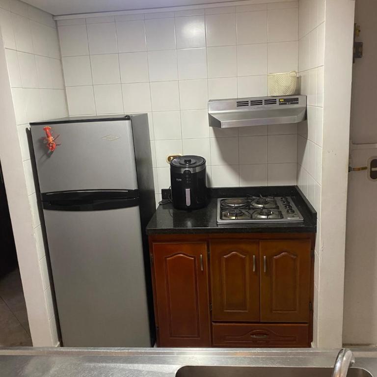 Cómodo apartamento 5personas cerca a estaciones del metro de Medellín - Apartamento de 1 dormitorio - 2