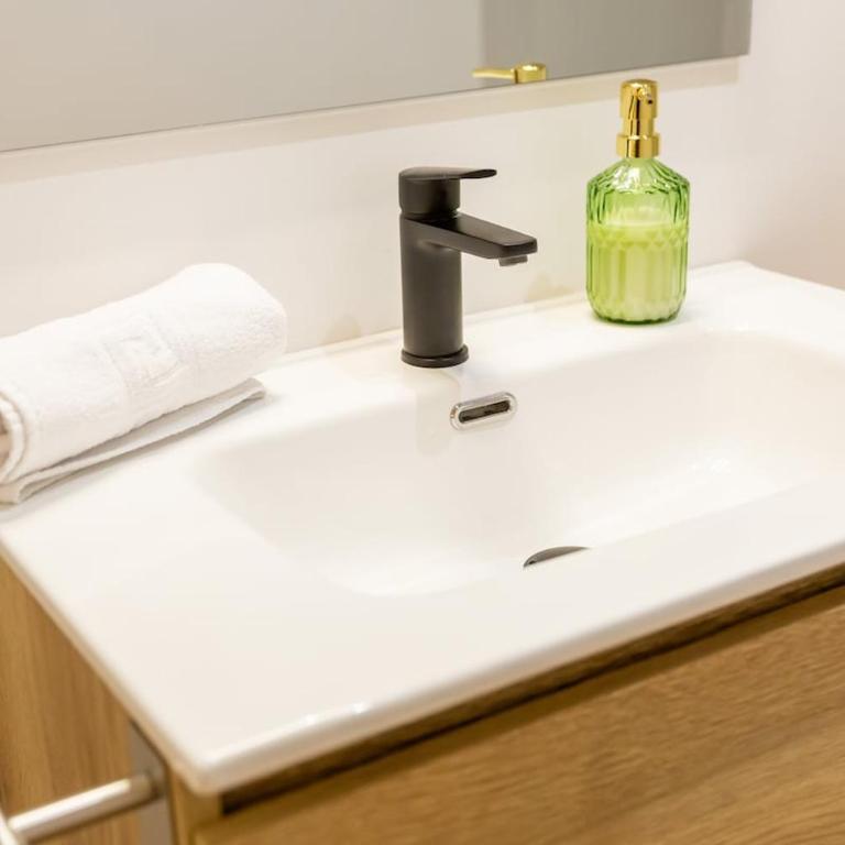 Stylish Studio I AC I Plaza Merced 2min I Center - Apartamento de 1 dormitorio - 18