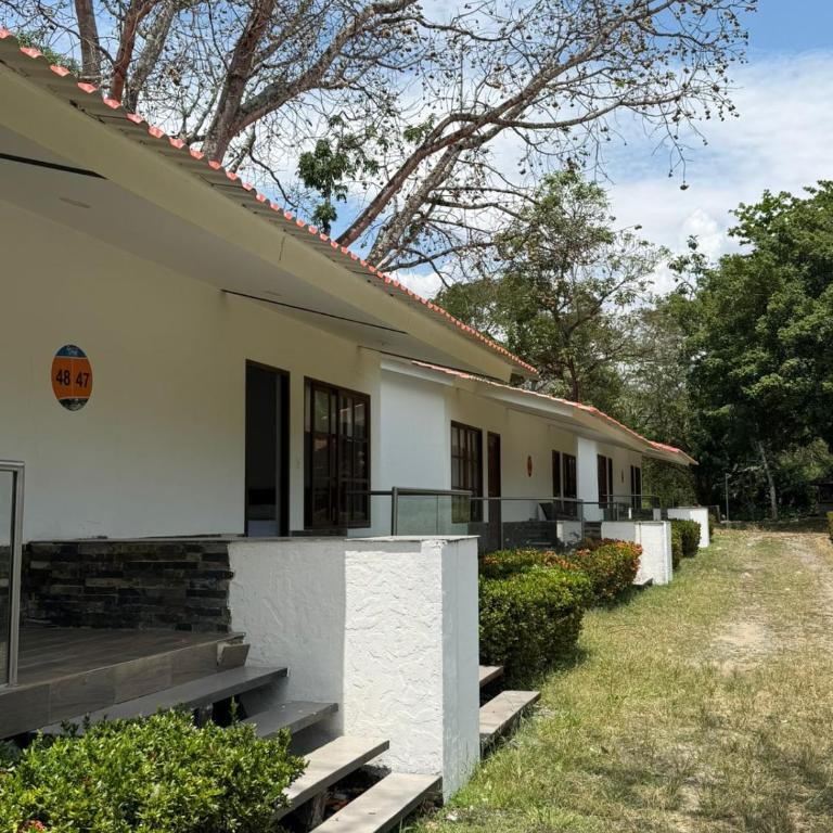 Hotel Campestre Real - Habitación Deluxe (2 adultos + 1 niño) - 2