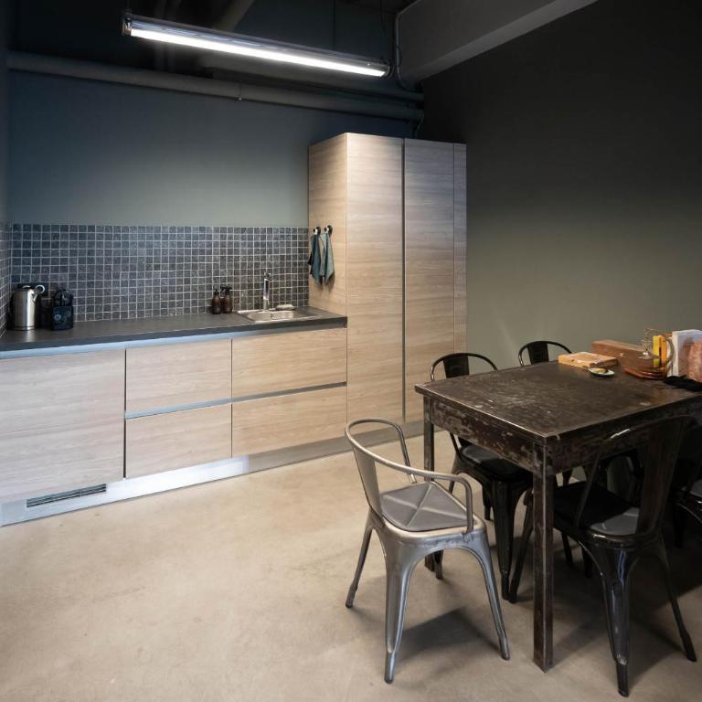 Loft architecte Design Antibes 10 mn Cannes and Sophia Antipolis - Appartement 1 Chambre - 12
