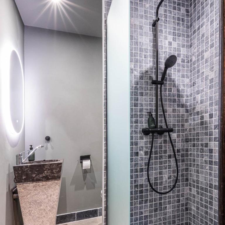 Loft architecte Design Antibes 10 mn Cannes and Sophia Antipolis - Appartement 1 Chambre - 20