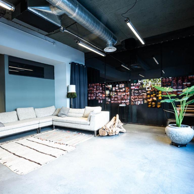 Loft architecte Design Antibes 10 mn Cannes and Sophia Antipolis - Appartement 1 Chambre - 24