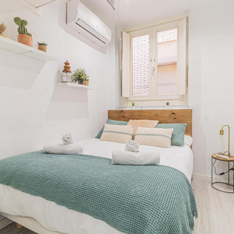 Luxury Duplex Plaza del Pilar - Two-Bedroom Apartment - 6