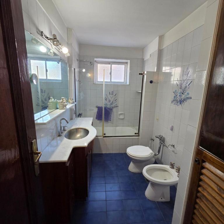 Amplio Departamento en el Centro - Two-Bedroom Apartment - 4