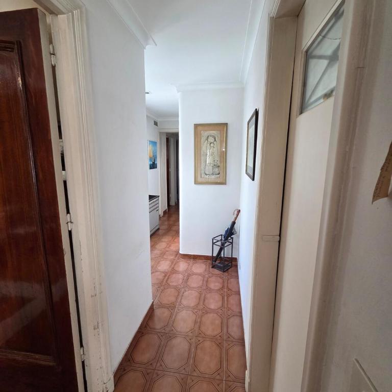 Amplio Departamento en el Centro - Two-Bedroom Apartment - 11