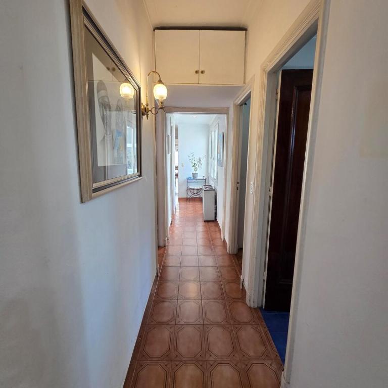 Amplio Departamento en el Centro - Two-Bedroom Apartment - 18
