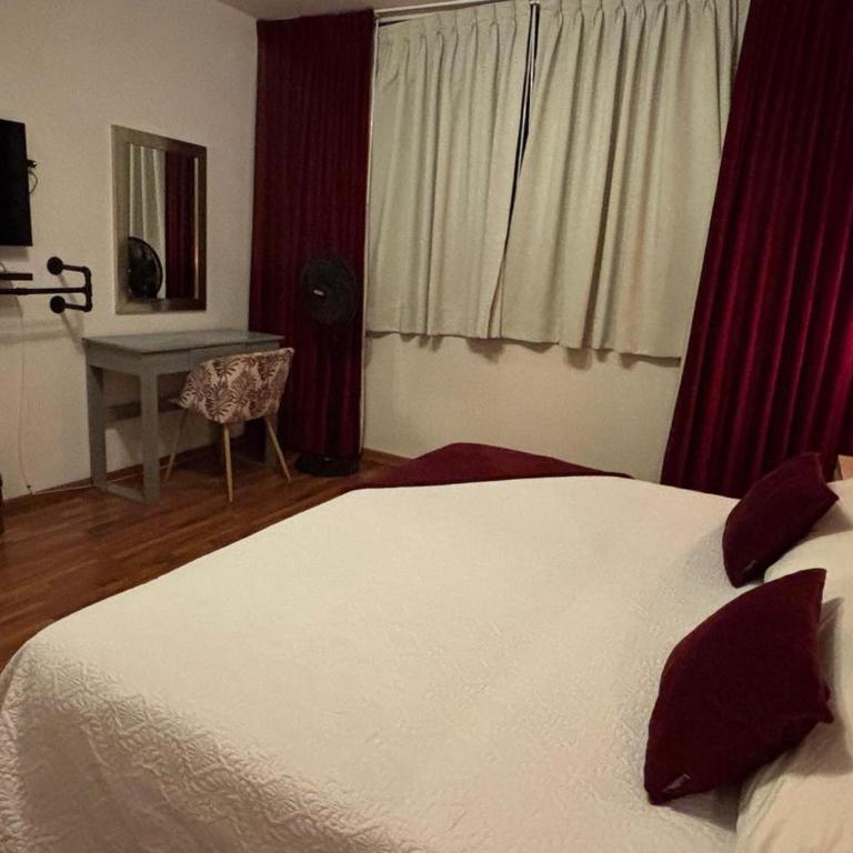 Morada Luna Condesa - Deluxe Queen Room - 2