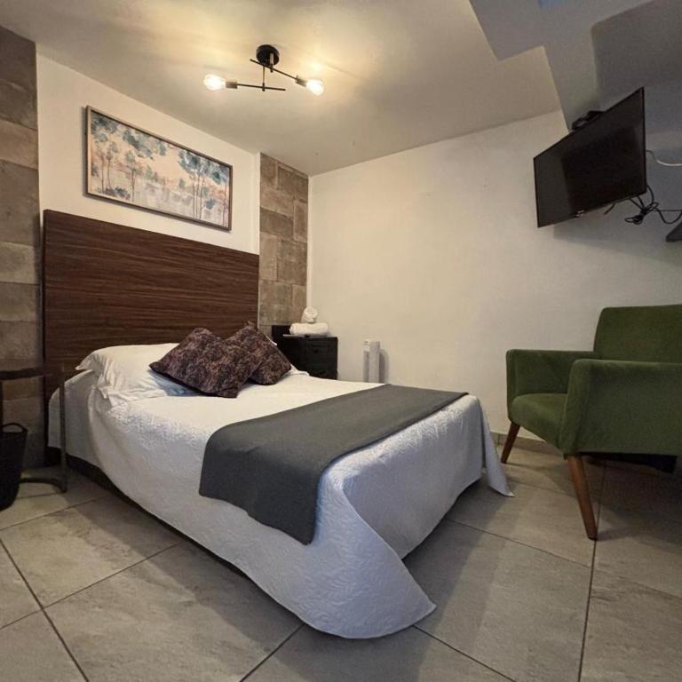 Morada Luna Condesa - Double Room with Private Bathroom - 1