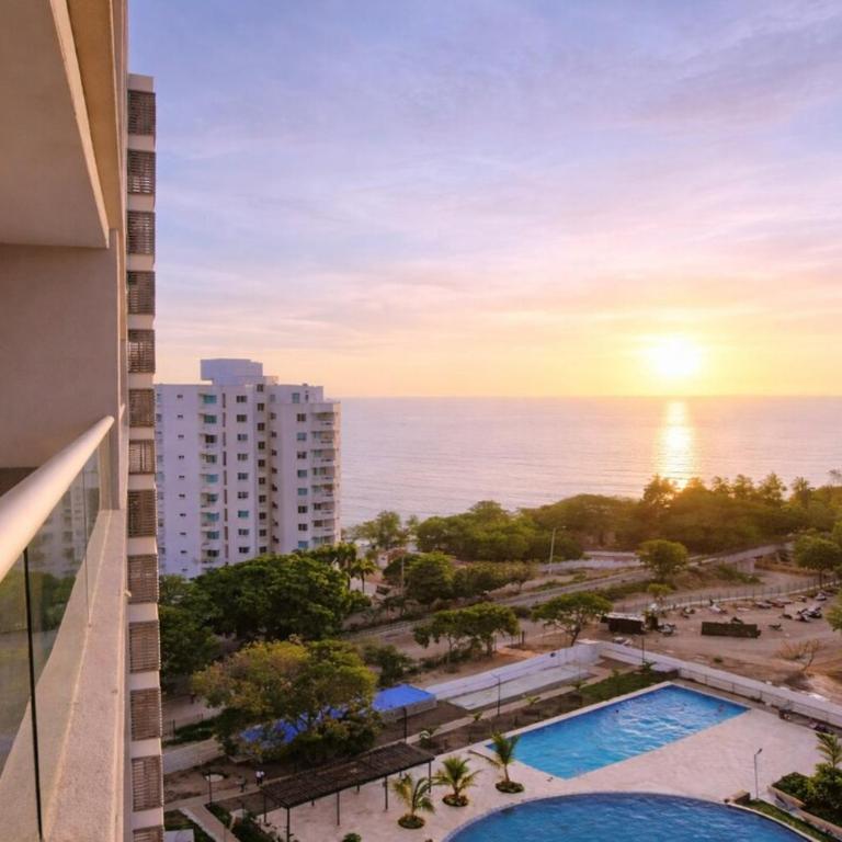 Modern and bright apartment 10 minutes from the airport - Apartamento de 2 dormitorios - 8