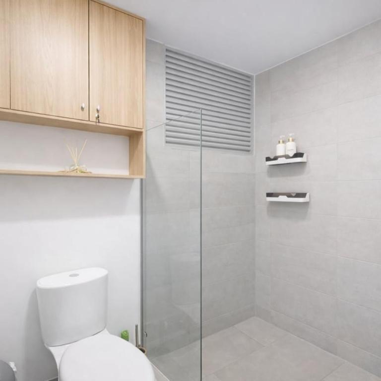 Modern and bright apartment 10 minutes from the airport - Apartamento de 2 dormitorios - 13
