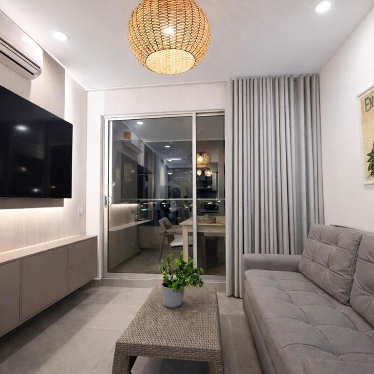 Modern and bright apartment 10 minutes from the airport - Apartamento de 2 dormitorios - 16