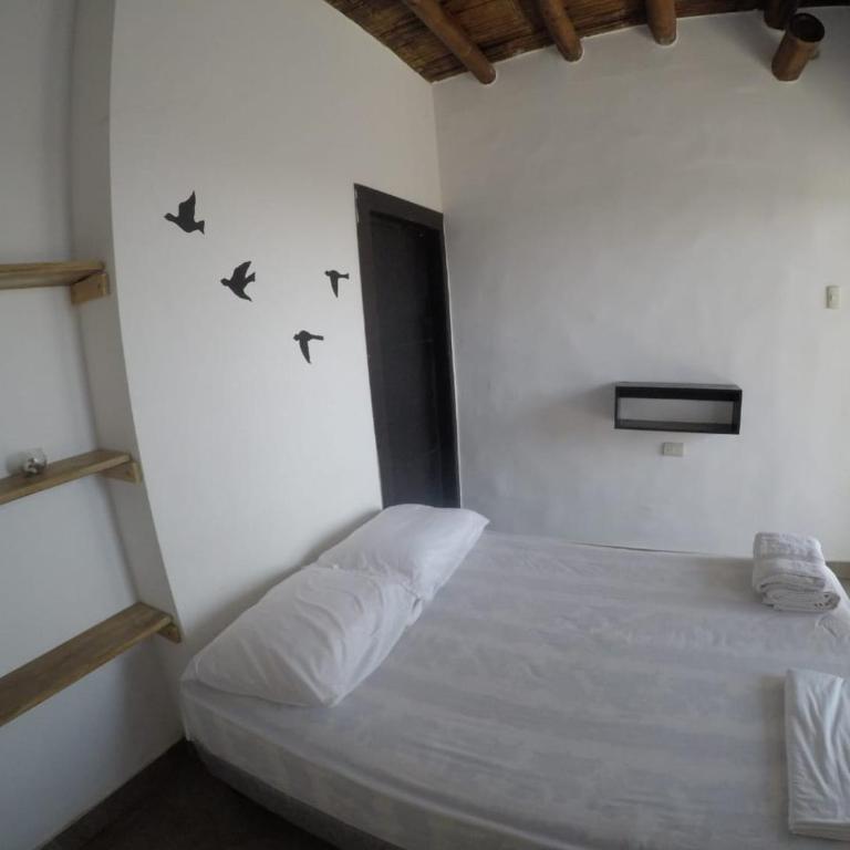 Hostel KIWi Montañita - Double Room with Balcony - 8