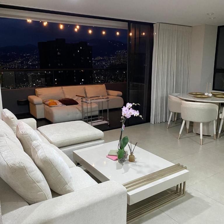 Luxury apartment in Palmas overlooking Medellín - Apartamento de 2 dormitorios - 22