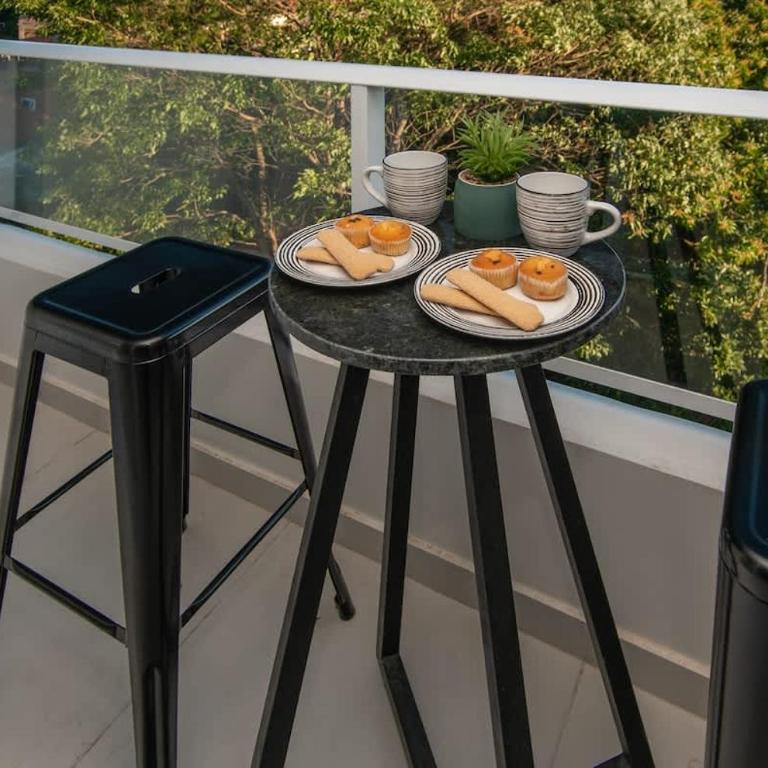 First Living 206 Natalia Sosa Ibarra New 1BR with Desk & Premium King-Size Bed - Apartment - 19