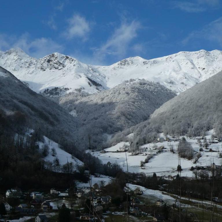 Duplex à Cauterets: terrasse, barbecue, 2 ch - FR-1-812-89 - Appartement - 10