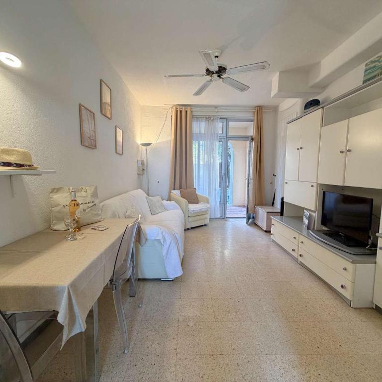 Appartement RDC 2 Pièces Accès Direct Plage - FR-1-868-31 - Apartment - 4