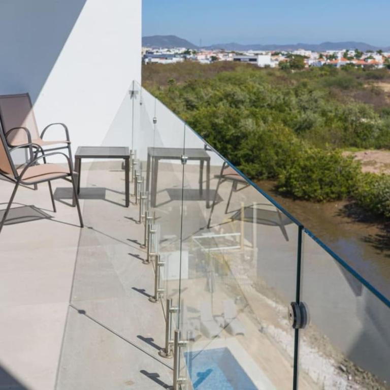 Marina Mazatlan Condo with Balcony & View - Apartment - 5